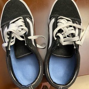 Vans Black and white